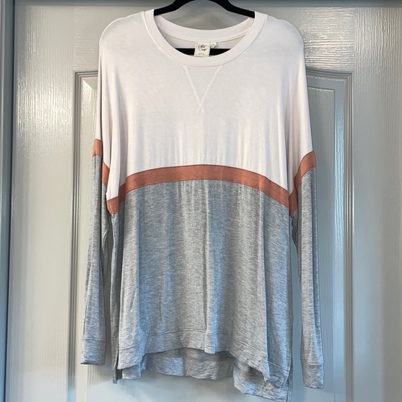 White Crow Tops - White Crow Top